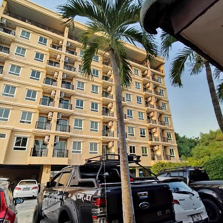 V Residence Pattaya Exterior photo