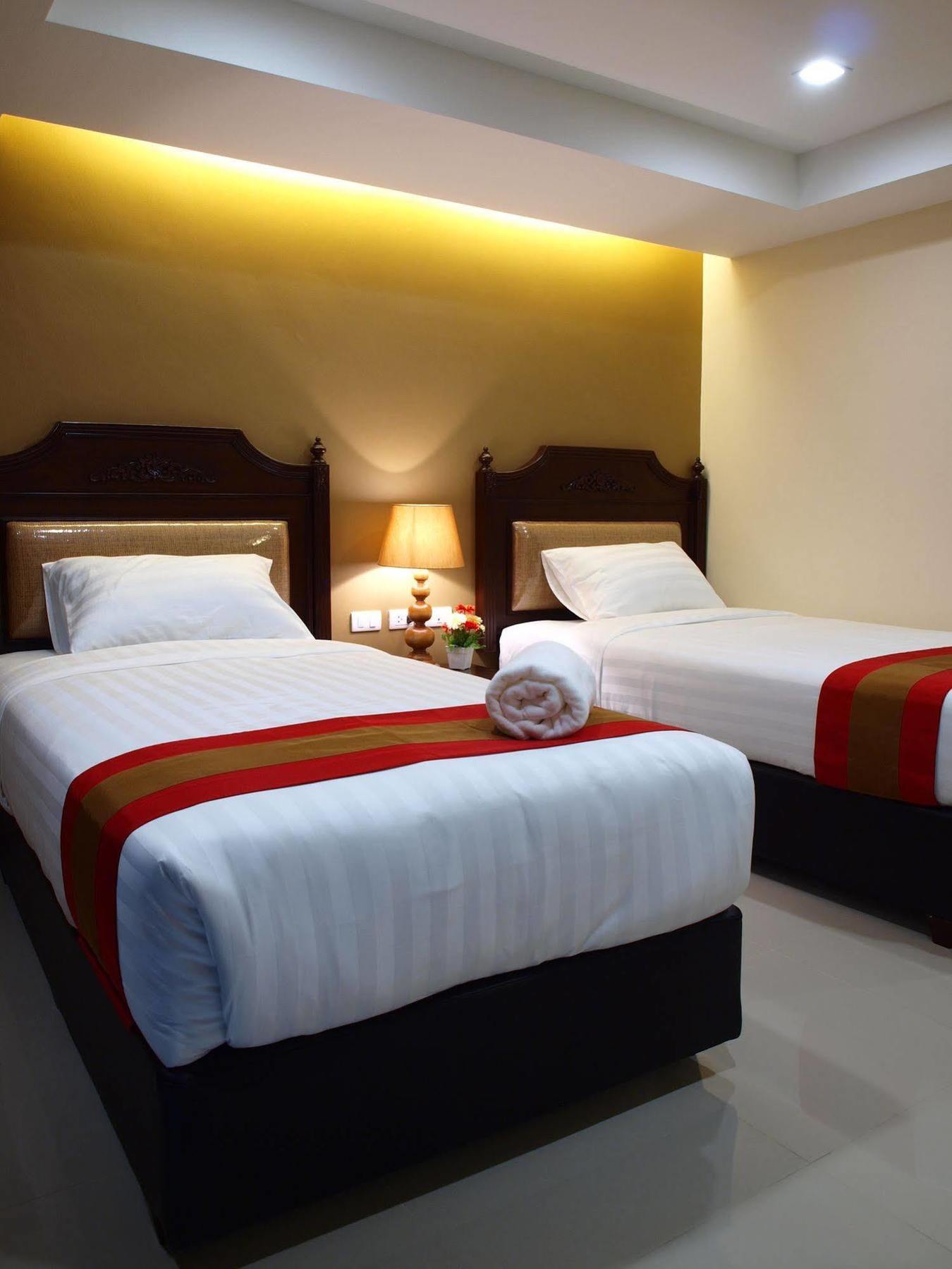 V Residence Pattaya Exterior photo