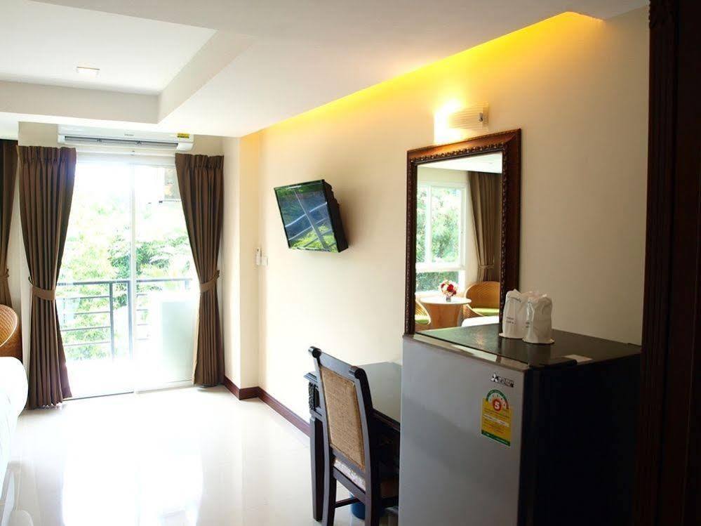 V Residence Pattaya Exterior photo