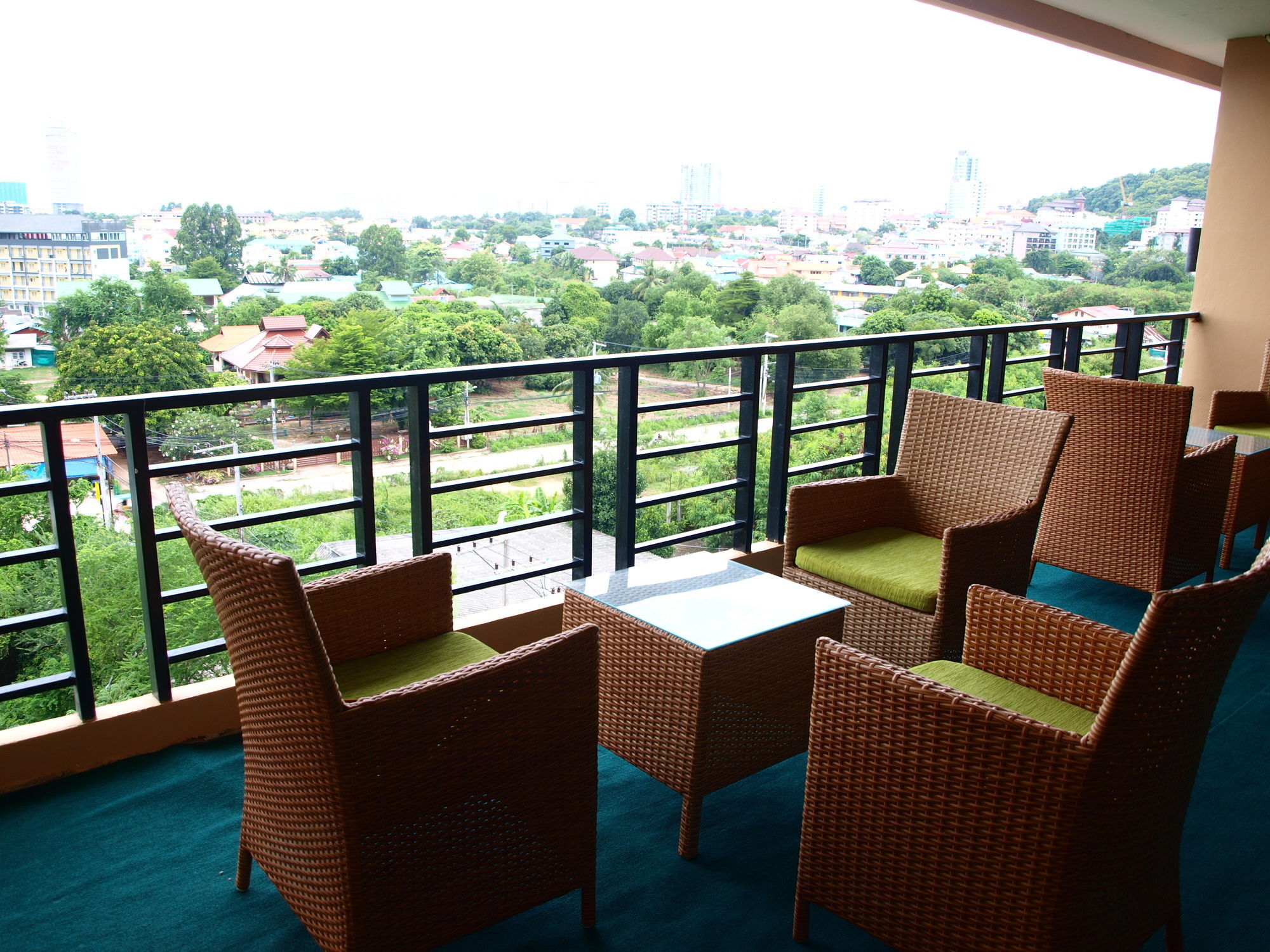 V Residence Pattaya Exterior photo