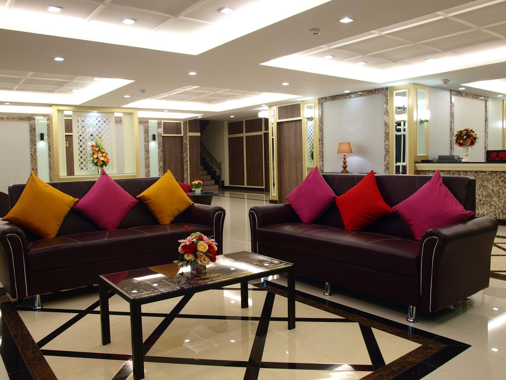 V Residence Pattaya Exterior photo